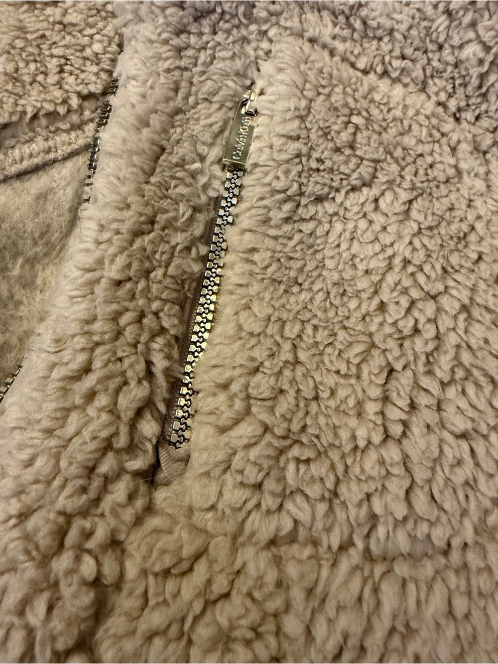 Calvin Klein Beige Sherpa Fleece Zip-Front Vest - Picture 6 of 11